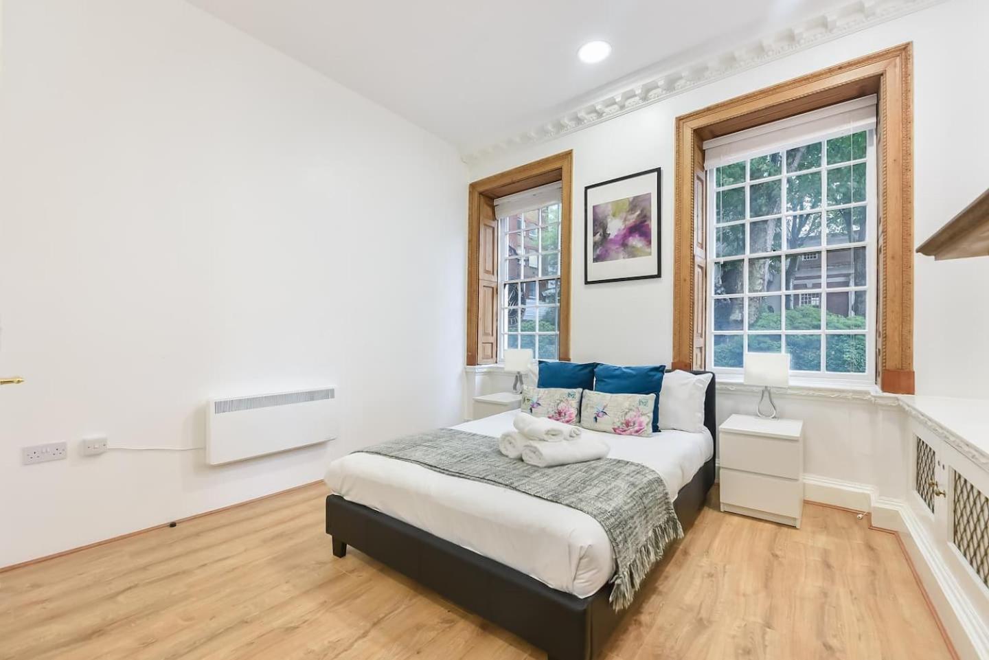 2 Bed Piccadilly Apartment 2 لندن المظهر الخارجي الصورة